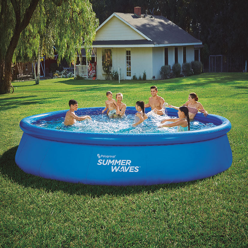 Self-supporting pool.
