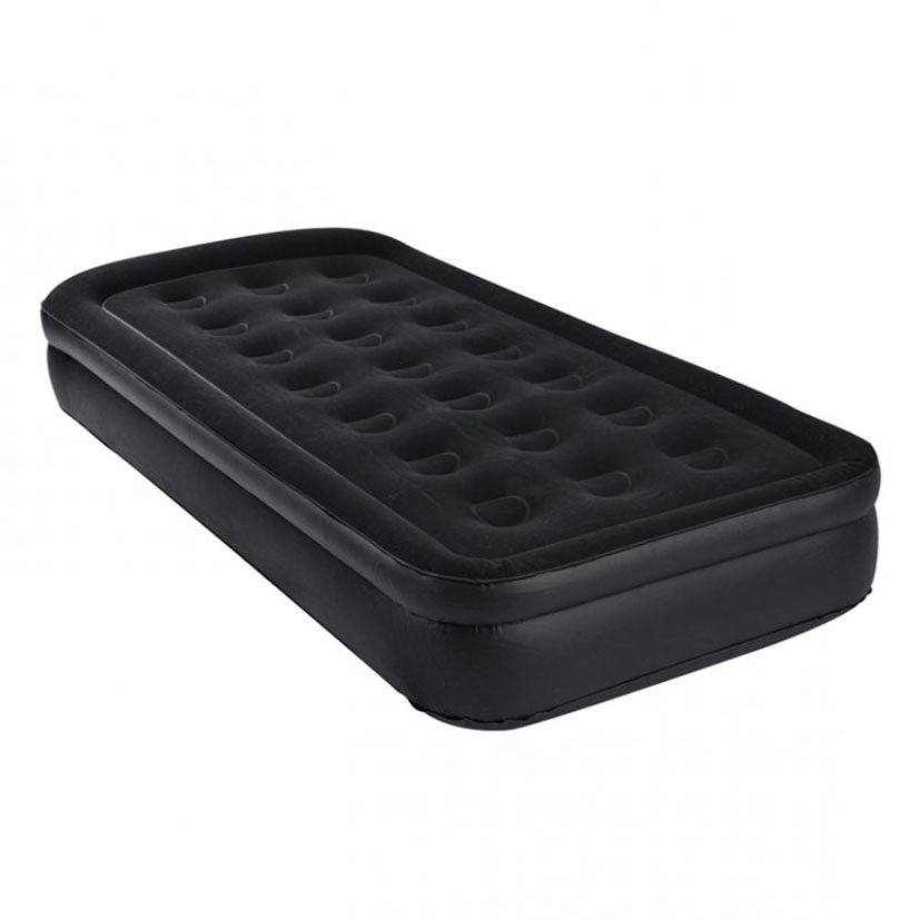 Self-inflating sleeping pad