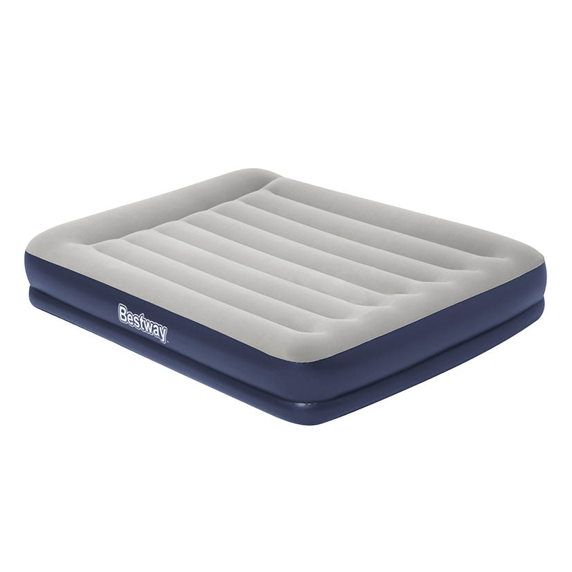 Self-inflating mattress