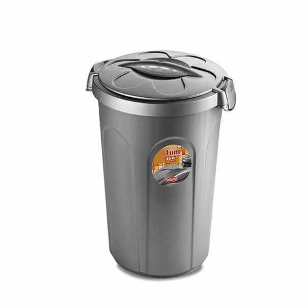 Trash can