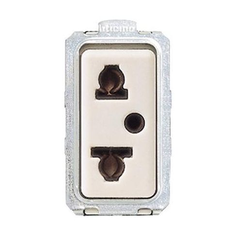 2P+E plug