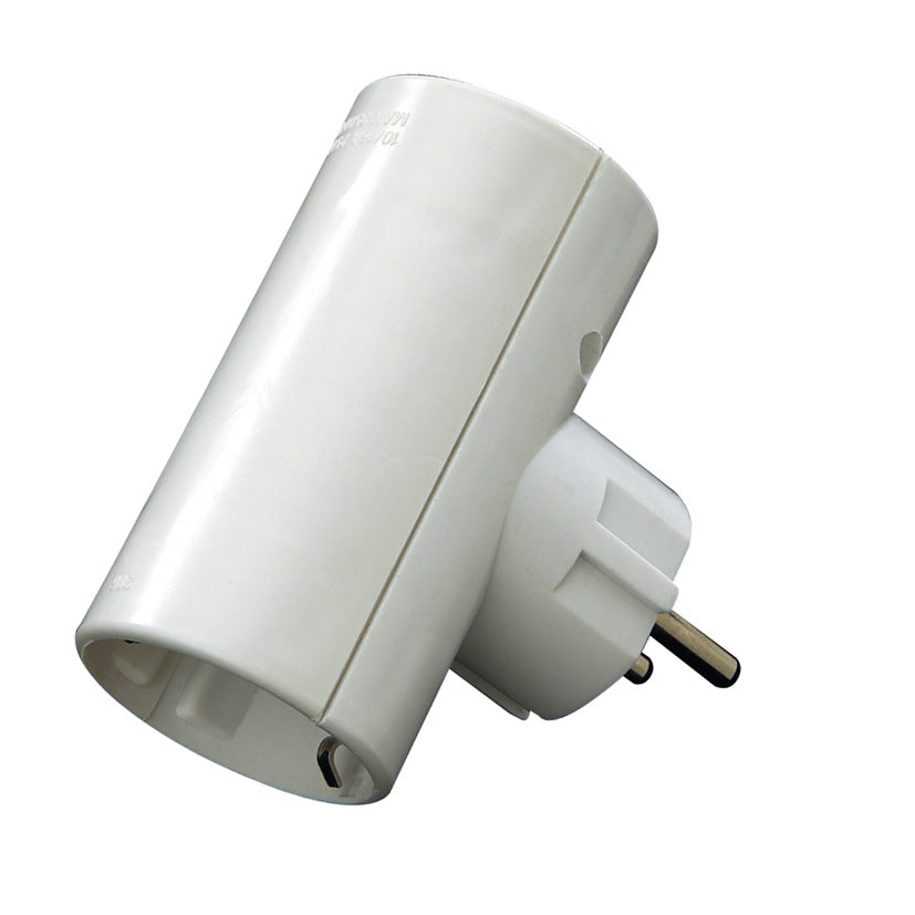 Plug adapter