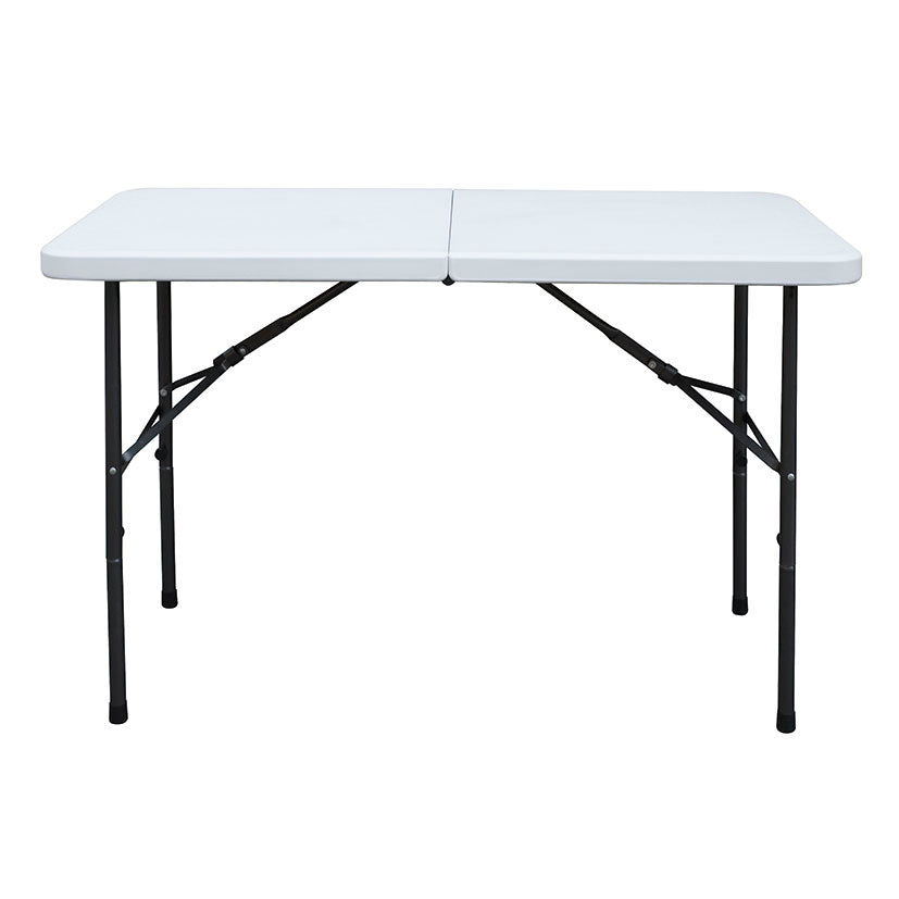 Folding table
