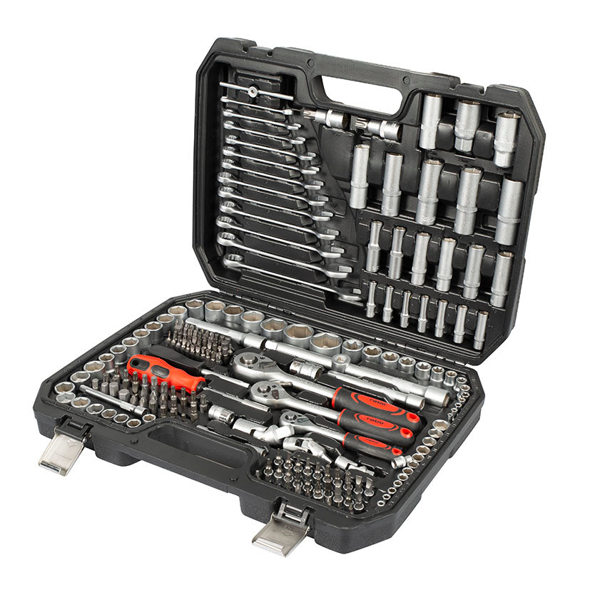 Tool case 216