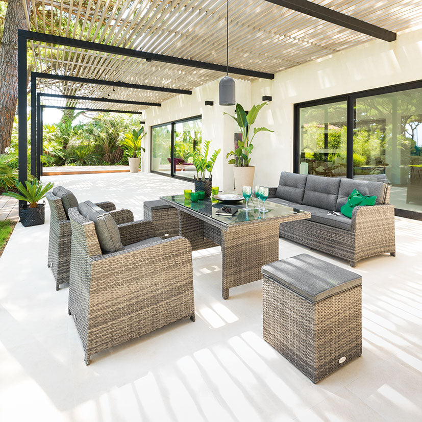 Rattan set. sofa+2