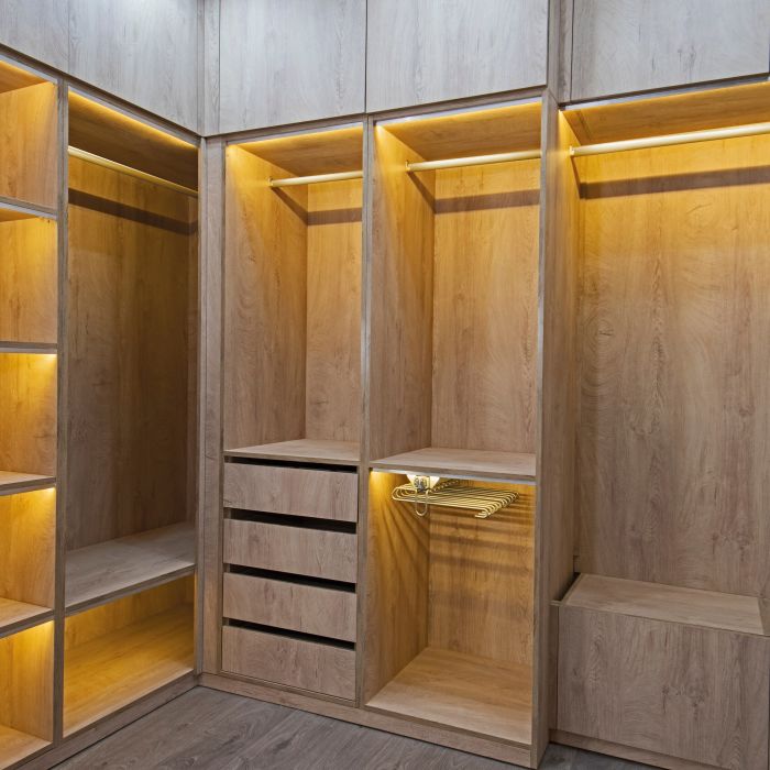 Wardrobe tube