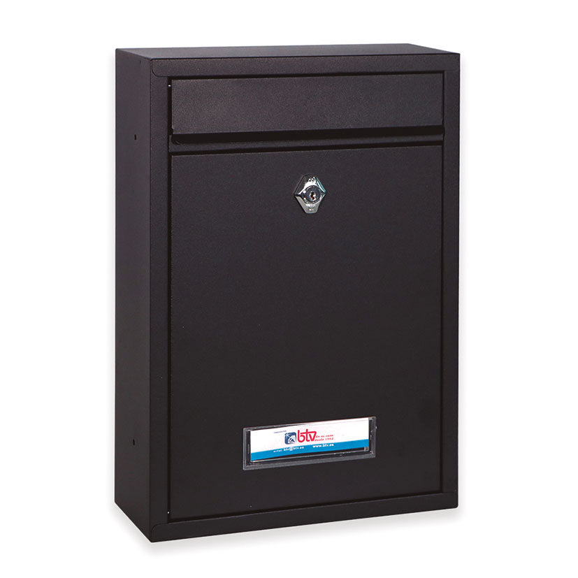 Outdoor mailbox