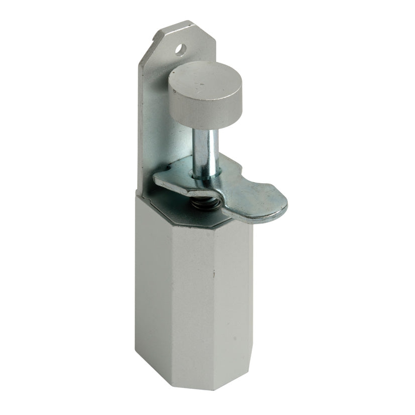 Retaining pedal