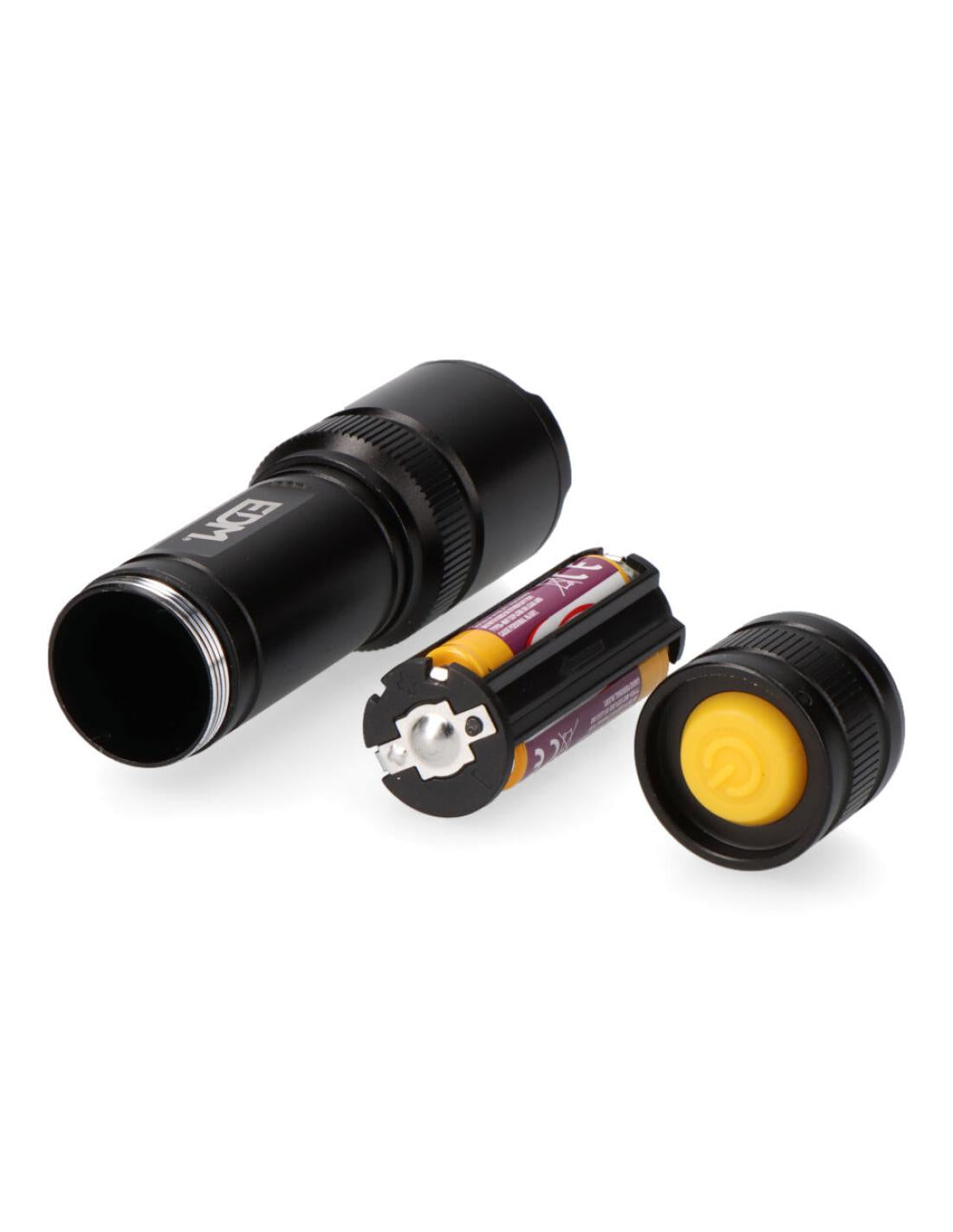 LED flashlight