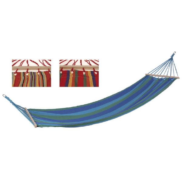 Hanging hammock