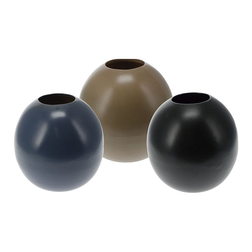 Porcelain vase