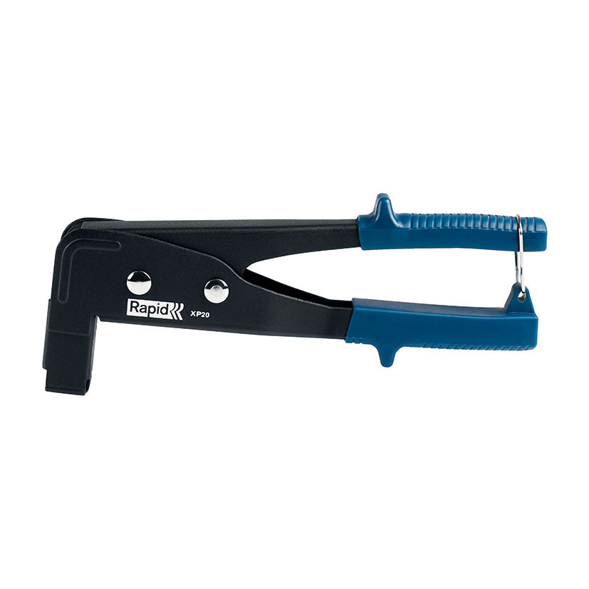 Fastening tool