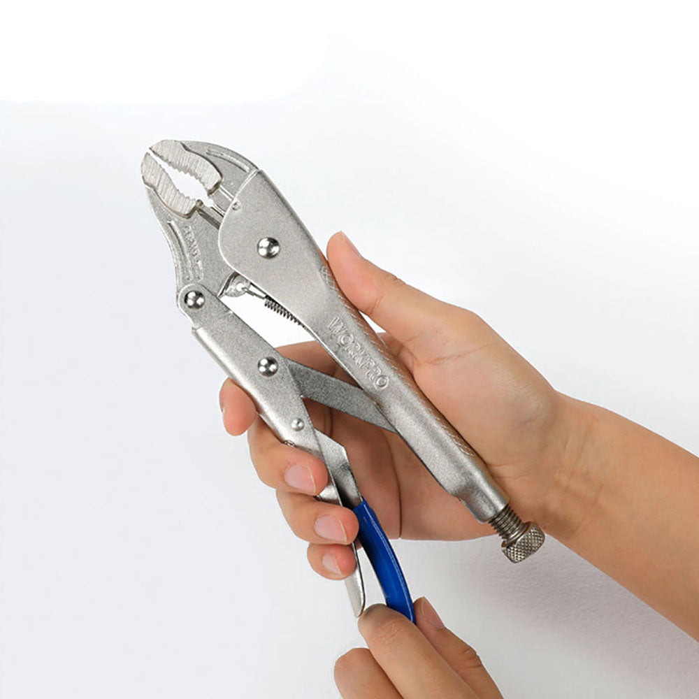 Locking pliers