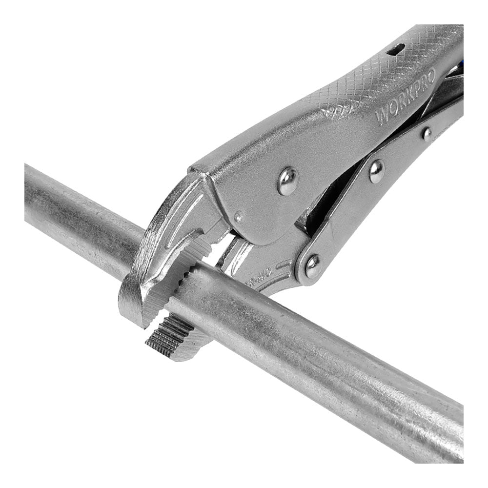 Locking pliers