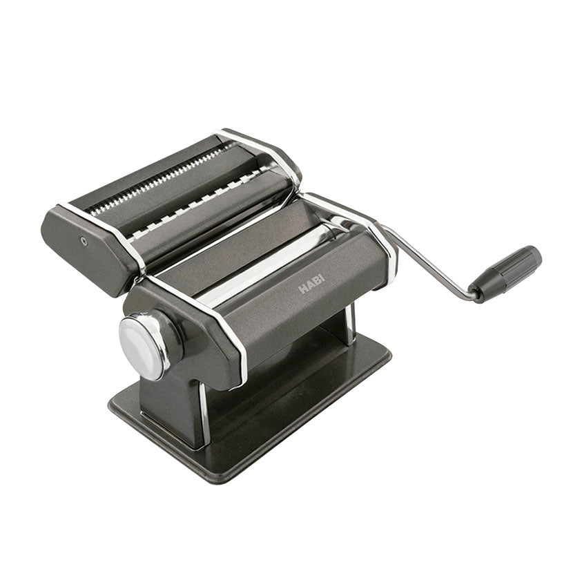 Pasta machine