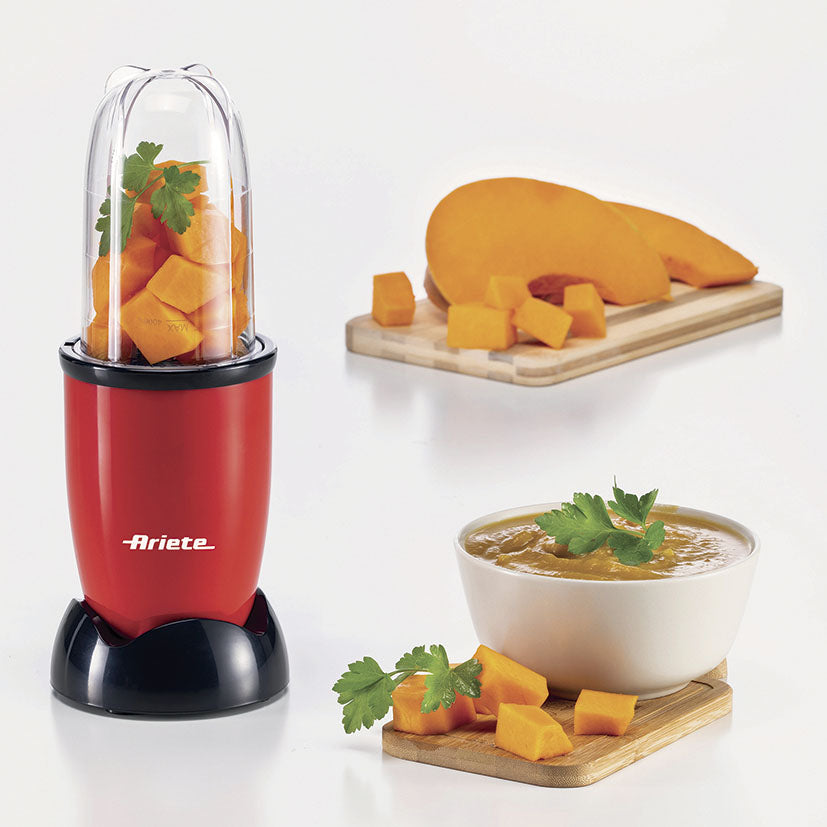 Compact blender