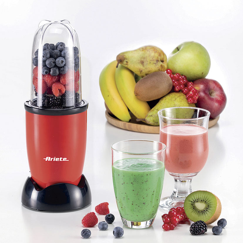 Compact blender