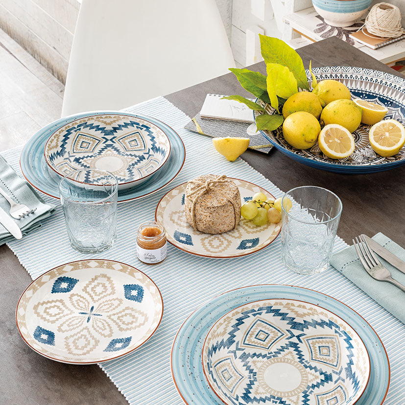 Stoneware dinnerware