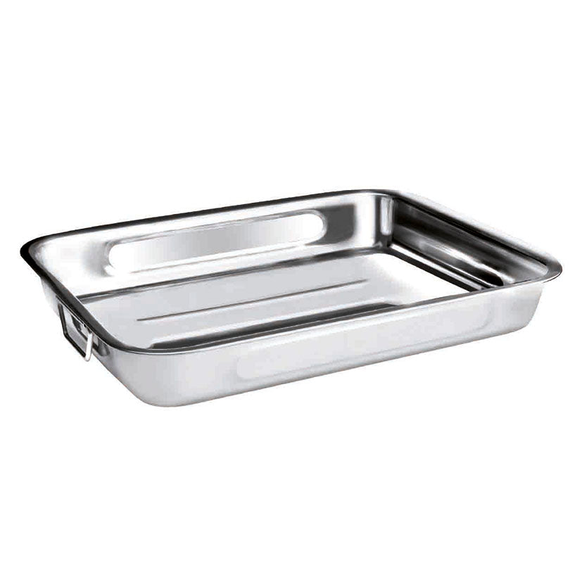 Stainless steel roasting pan with handles