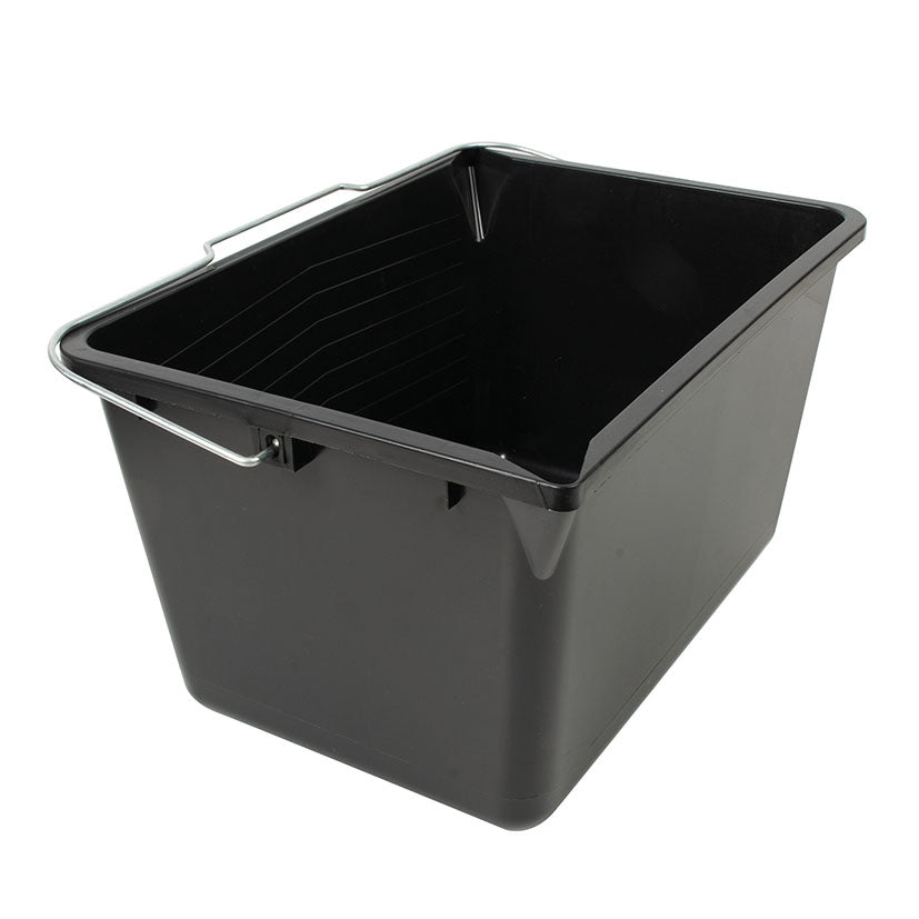 Plastic bucket