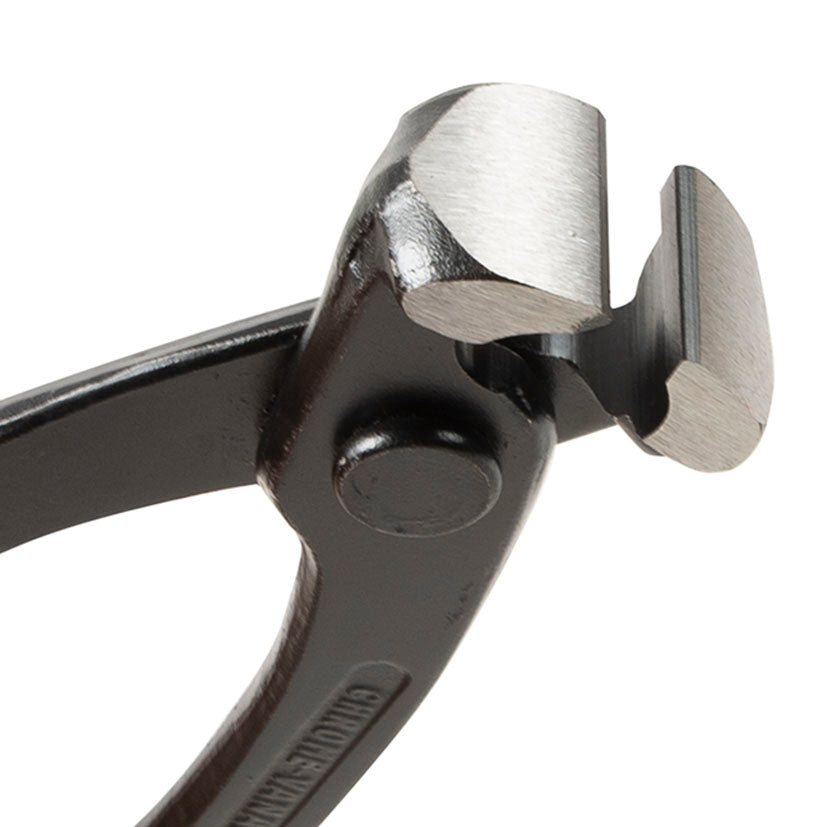 Cutting pliers
