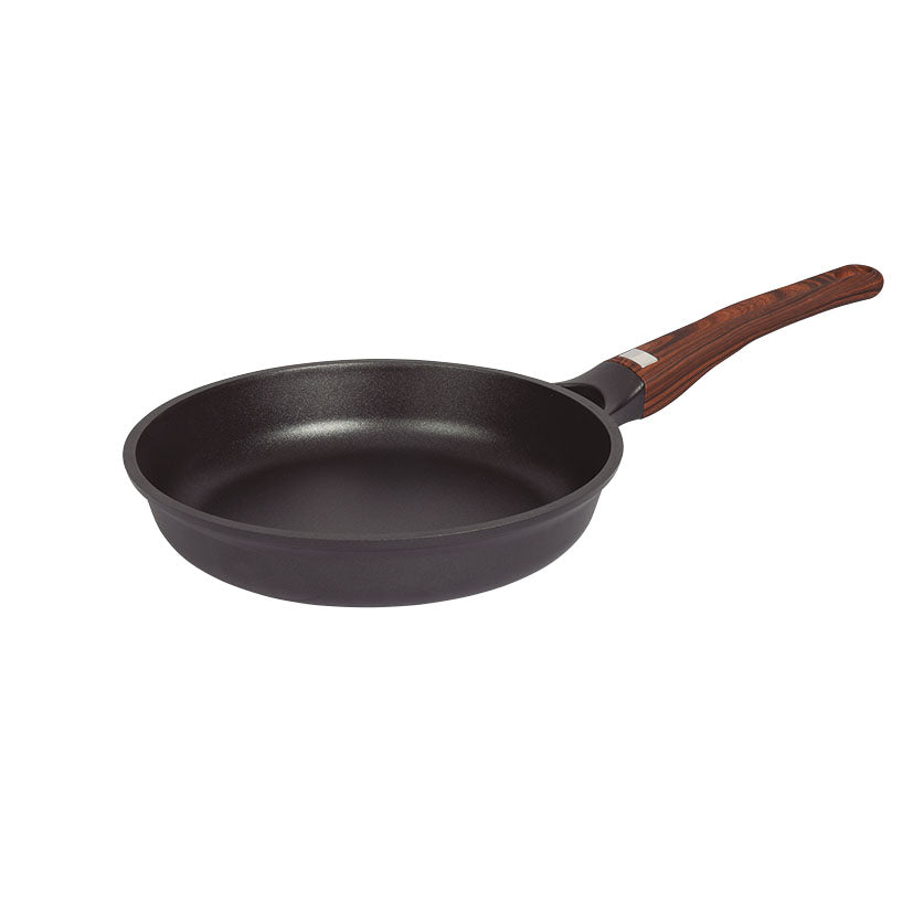 Aluminum frying pan