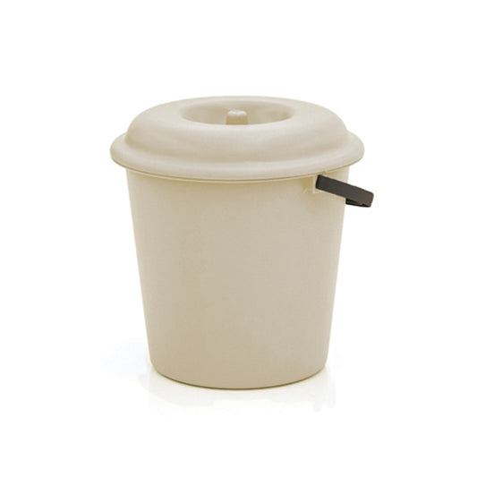 Trash can