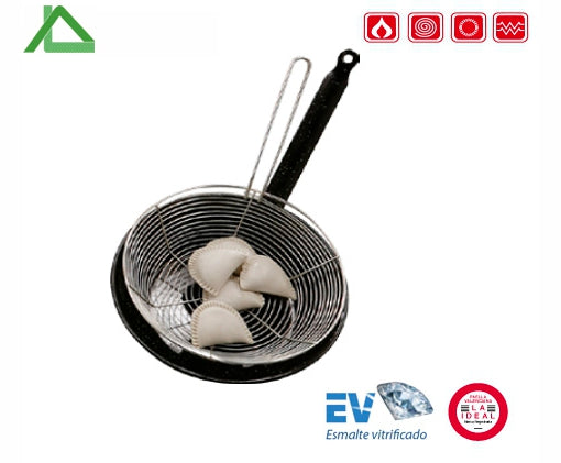 Frying pan with basket