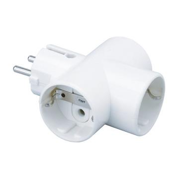 Three-pronged plug