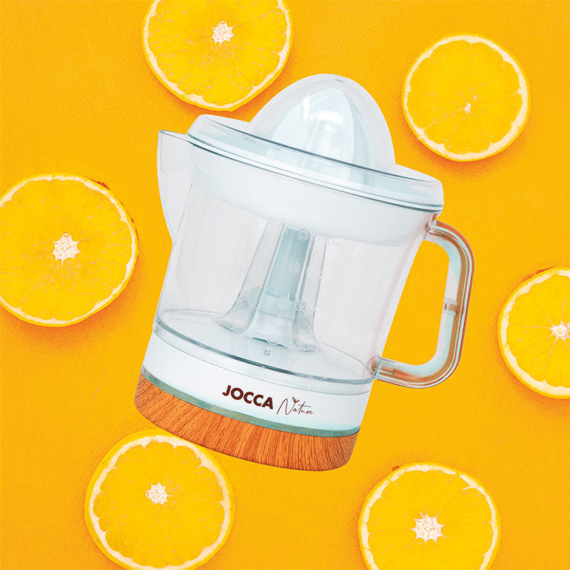 Electric juicer.