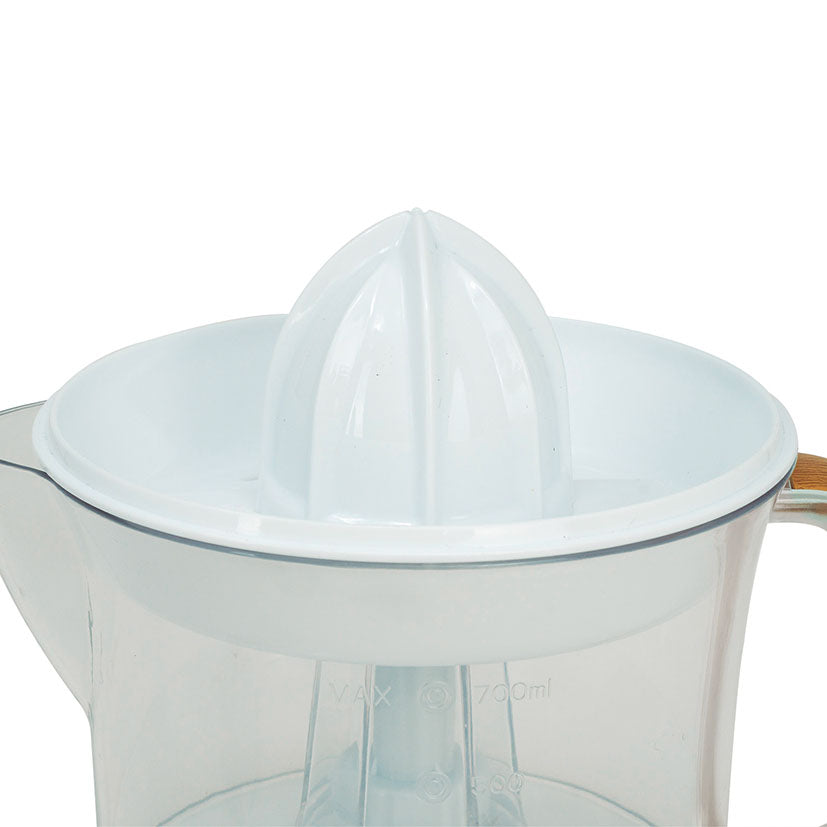 Electric juicer.