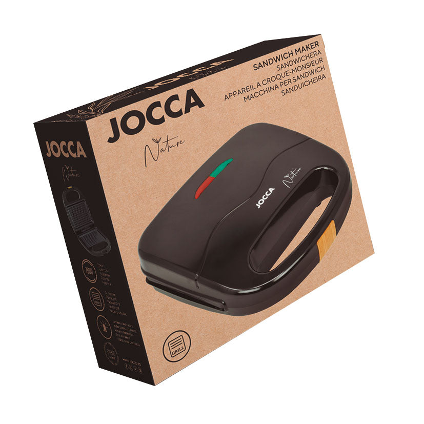 Sandwich maker with plates