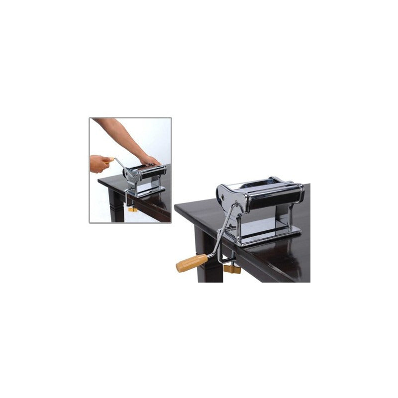 Pasta machine