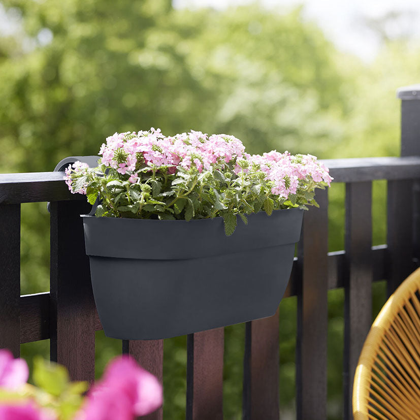 Hanging pot
