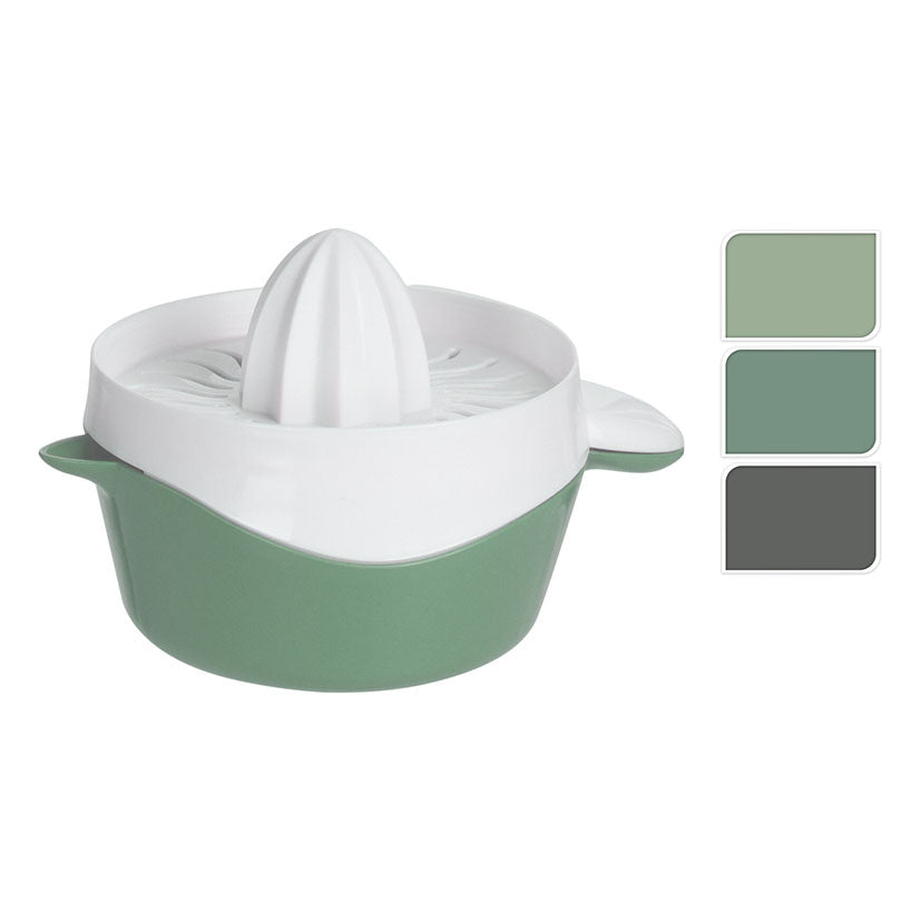 Plastic juicer